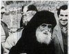 Parintele Paisie Aghioritul binecuvantand un copil