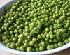 Salata de mazare cu nuci si migdale